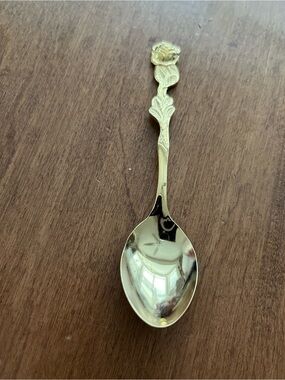 Gold-Tone Decorative Rose Handle Spoon